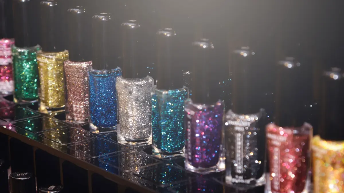 DIY: Criando seu próprio esmalte perolado