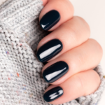 7 Ideias de Unhas Pretas Ousadas e Elegantes para Mulheres de Todas as Idades