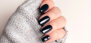 7 Ideias de Unhas Pretas Ousadas e Elegantes para Mulheres de Todas as Idades