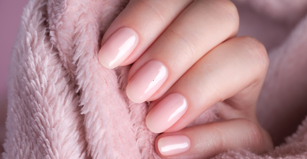 Unhas Naturais para Mulheres Maduras: Classe e Simplicidade Elegante