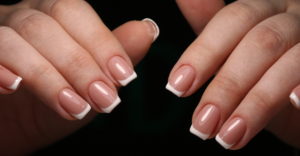 8 Ideias de Unhas Francesinhas Diferentes e Super Estilosas para Inovar o Visual