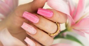 4 Unhas Decoradas para Arrasar no Verão de 2025: Cores e Designs em Alta