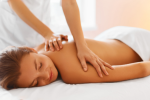 Ganhar dinheiro com curso de massagistas